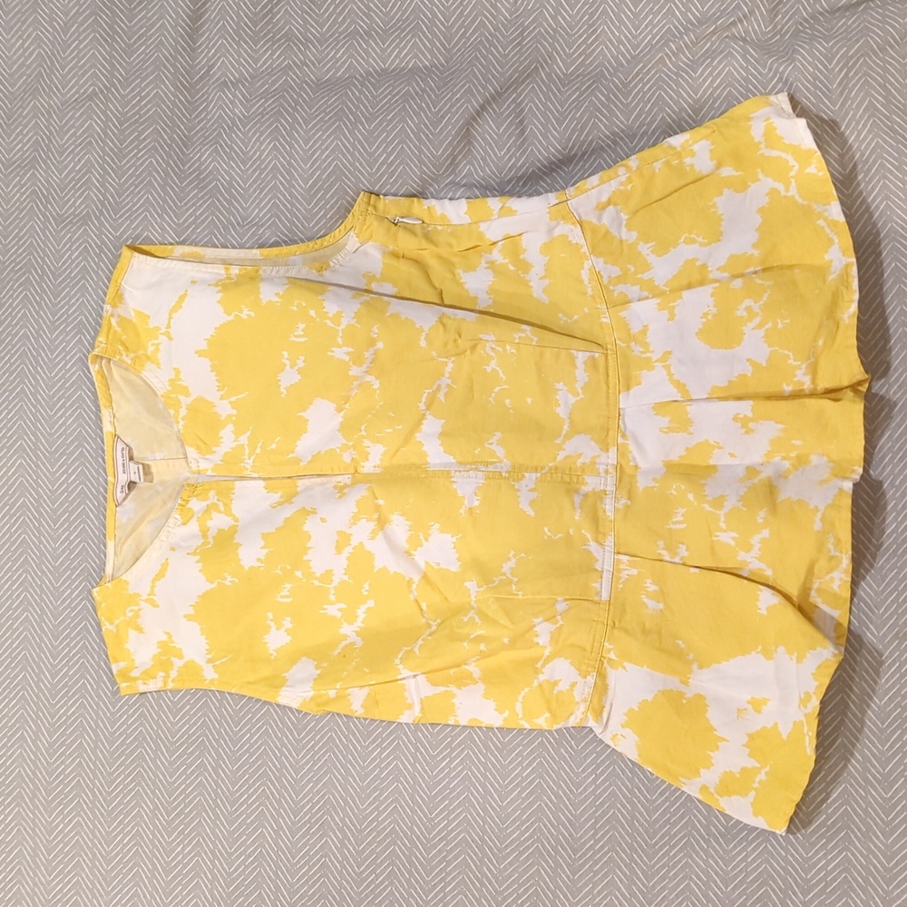 GAP Yellow and White Patterned Top